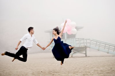 Feels Like I'm Floating | Dynamic Couples Photography