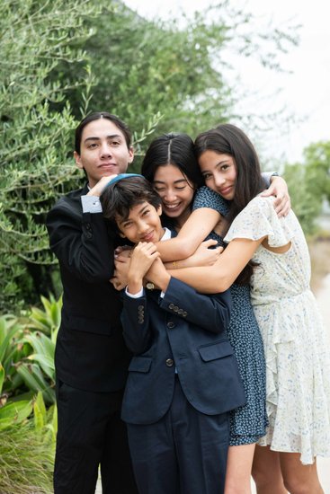 Fun Sibling Portraits | Congregation Shir Ha-Ma'alot