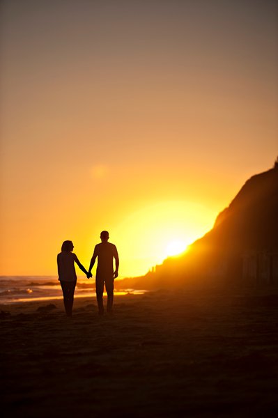 Beach Sunset Silhouette | Candid Couple Photo