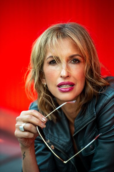 LA Close-Up Editorial Portrait | Alysia Reiner