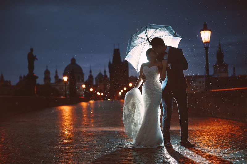 Romantic, Dramatic & Cinematic pre weddings Prague