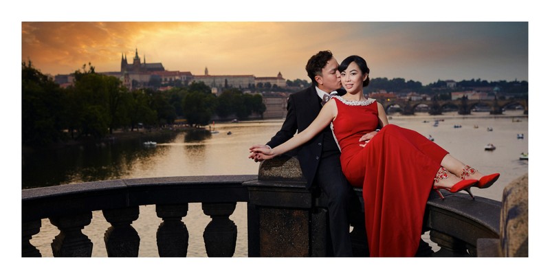 Stylish & Elegant pre wedding portraits Prague