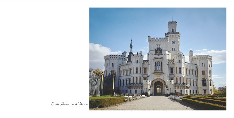 Color photo showing the facade of Hluboka Castle