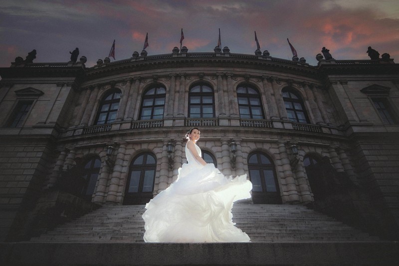 Stylish Hong Kong Bride Twirling at Rudolfinum