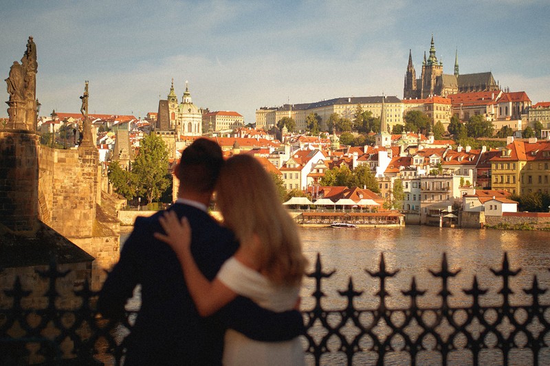 Romantic Photo of Gorgeous American Couple in Prague