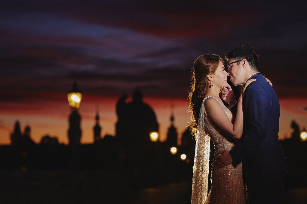 Sexy, Stylish, Americans - Charles Bridge at Sunrise