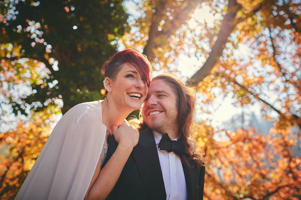 Radiant Newlyweds at Castle Pruhonice