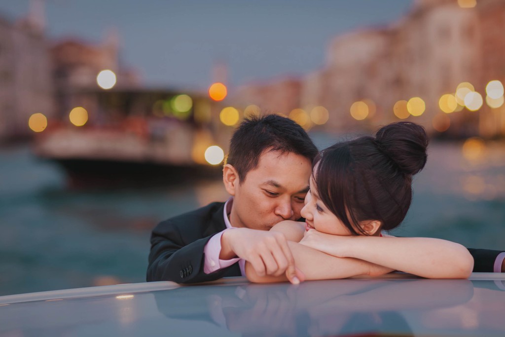 Romantic Embrace Along The Grand Canal