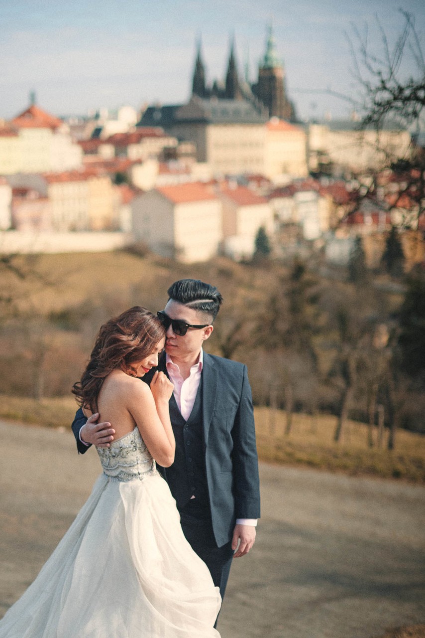 embracing in the vineyards above Prague