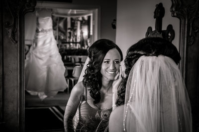 Bride Getting Ready Picture Gig Harbor Photographer 