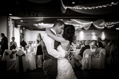 Tacoma Wedding Photographer Brides First Dance