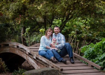 Tacoma Wedding Photographer Point Defiance Park Family portrait