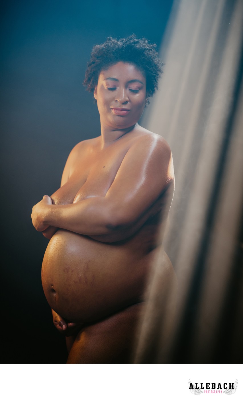 Beautiful Nude Maternity Photography