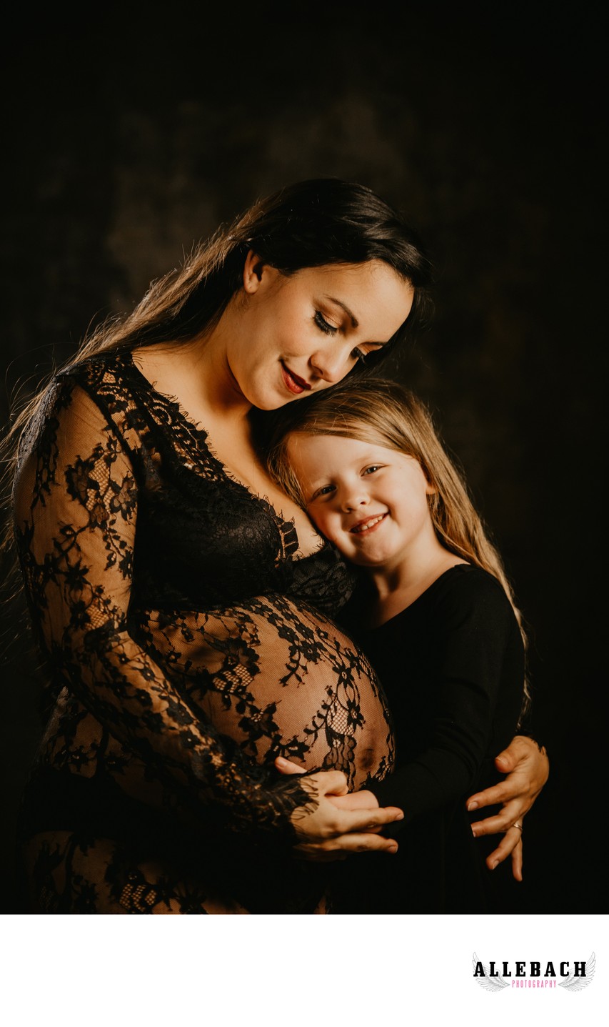 Maternity Photos: Beautiful Moment Between Pregnant Mom and Daughter