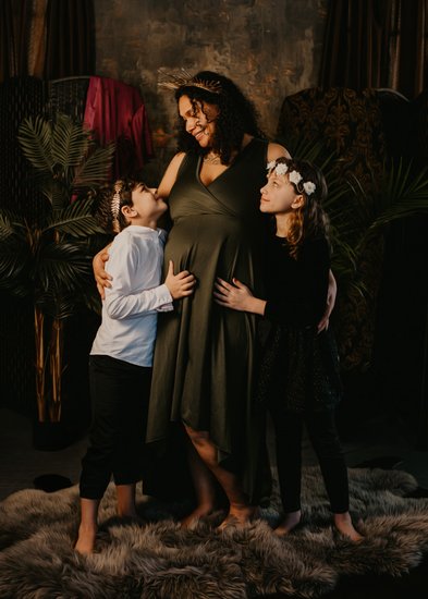 Mom and Children in Maternity Photos