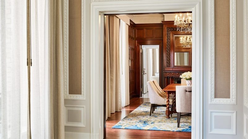 Luxury San Francisco hotel for City Hall wedding morning